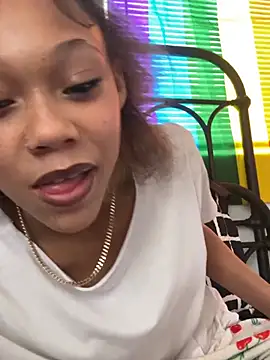 Tamiii420 online show from March 2026 07:42:01 PM