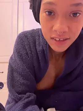 Tamiii420 online show from July 2026 02:41:02 PM