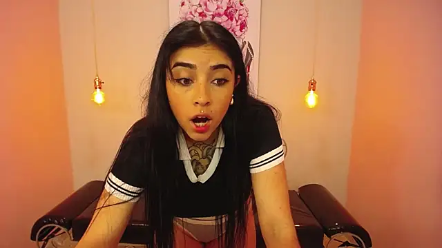 Snapshot of Adri_gomez_x chatting on April 2026 01:14:02 PM Adri gomez x online show from April 2026 01:14:02 PM