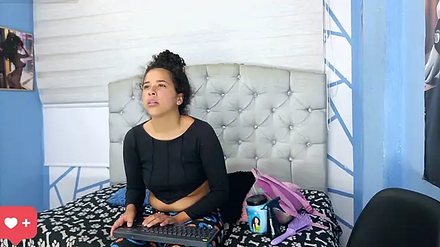 eimy hot19 online show from January 2026 02:00:02 PM