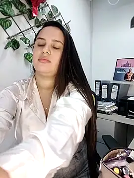 Victoria Poncce1 online show from February 2026 01:21:01 PM