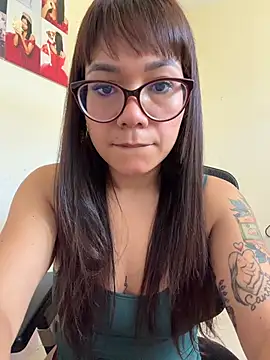 AlinayAlesso online show from January 2026 02:30:02 PM