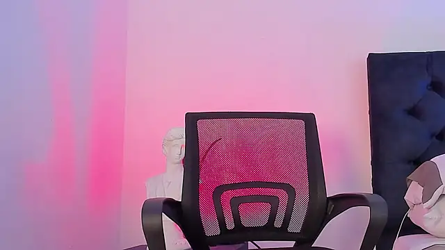 Marcus Moreno online show from February 2026 08:53:01 PM