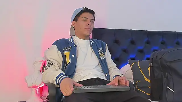 Marcus Moreno online show from February 2026 11:58:02 PM