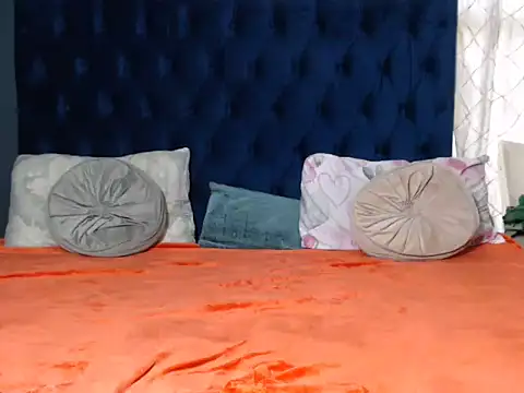 Snapshot of SexyLadyBoobsxx05 chatting on January 2026 04:12:01 PM SexyLadyBoobsxx05 online show from January 2026 04:12:01 PM