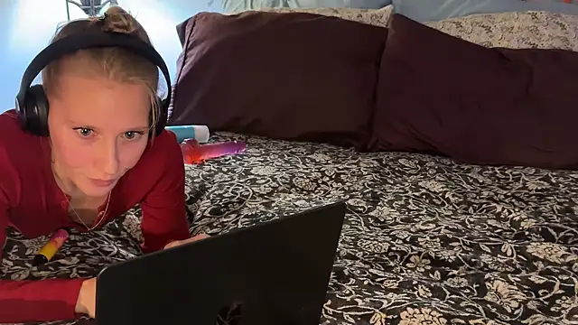 mysunidreamss online show from January 2026 02:05:01 AM