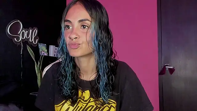 azula lillet online show from April 2026 10:10:02 PM