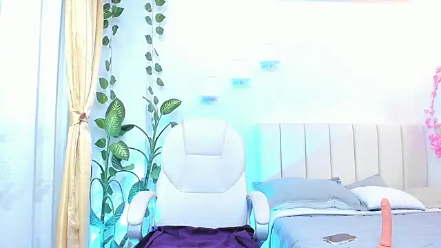 emily7  online show from February 2026 08:40:02 PM