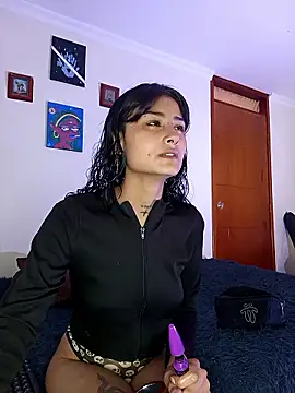 Snapshot of Lili_clan10 chatting on January 2026 03:47:01 PM Lili clan10 online show from January 2026 03:47:01 PM