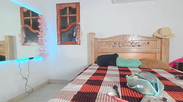 Snapshot of bratz_glloe chatting on March 2026 02:46:01 AM bratz glloe online show from March 2026 02:46:01 AM