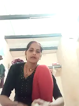 Snapshot of Hasmi_hot09 chatting on February 2026 04:25:01 PM Hasmi hot09 online show from February 2026 04:25:01 PM