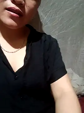 Snapshot of Nelina- chatting on January 2026 01:32:01 AM Nelina- online show from January 2026 01:32:01 AM