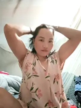 yu--yo online show from April 2026 10:44:01 PM