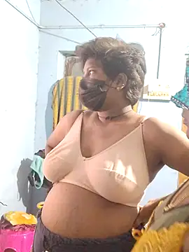 divyasree1431 online show from February 2026 07:30:02 PM