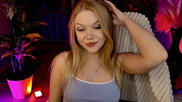 ChloeWhite online show from April 2026 09:13:01 AM