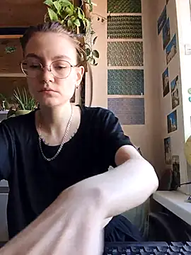 Shy Bamby online show from June 2026 01:53:02 PM