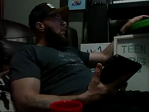 Snapshot of Numba1dad_ chatting on January 2026 04:18:01 AM Numba1dad online show from January 2026 04:18:01 AM