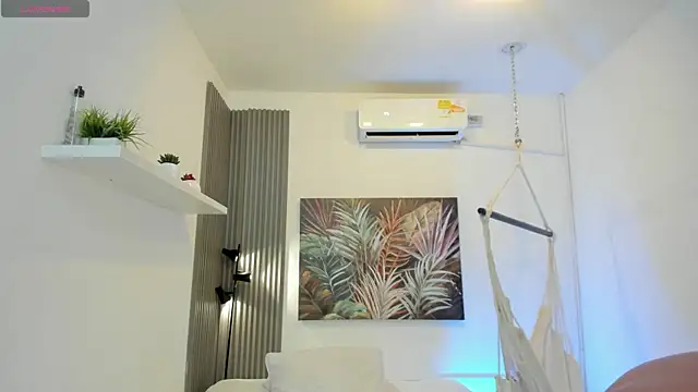 ailann  online show from April 2026 05:39:02 PM