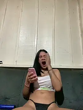 aslhey sandova online show from April 2026 10:26:01 PM