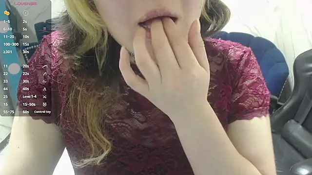 Snapshot of Nezuko_v chatting on January 2026 03:19:02 AM Nezuko v online show from January 2026 03:19:02 AM