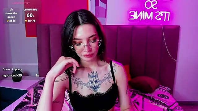 IvyDainty online show from June 2026 12:44:02 PM