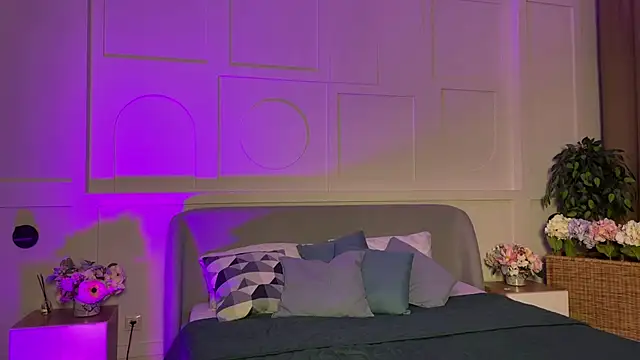  SilkyShadow  online show from February 2026 01:10:02 AM