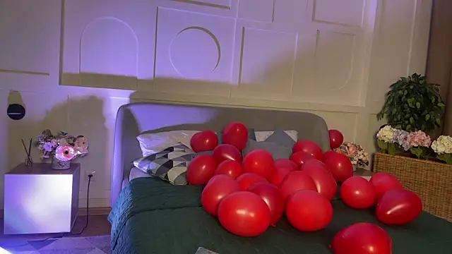  SilkyShadow  online show from February 2026 01:02:02 AM