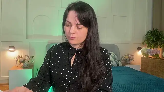  SilkyShadow  online show from March 2026 01:09:01 AM