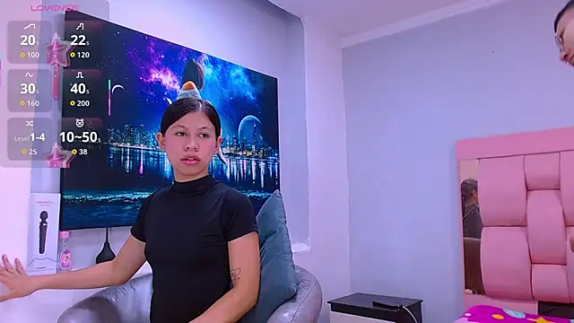 Sophi and Jack online show from March 2026 10:03:01 PM