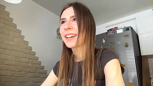 ElsieKuhlmann online show from February 2026 06:14:02 AM