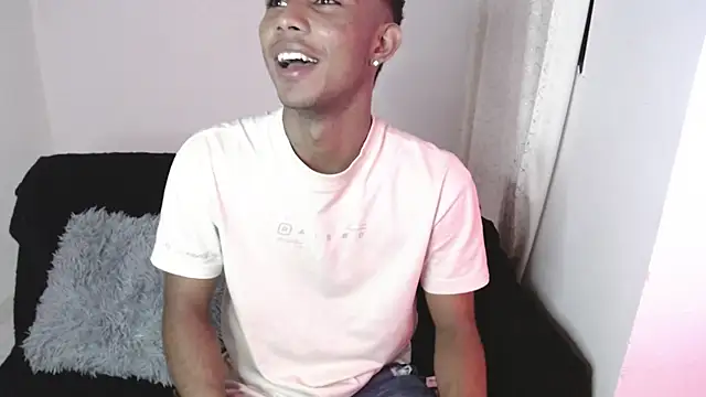 Snapshot of Enzo_fox77 chatting on January 2026 11:35:01 AM Enzo fox77 online show from January 2026 11:35:01 AM