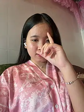 Gwen879 online show from January 2026 01:26:01 PM