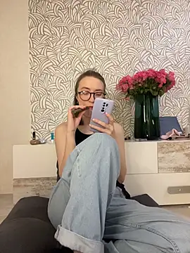 Persephone Kore online show from February 2026 05:00:02 PM