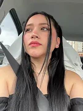 Veronica Wins  online show from January 2026 06:33:01 PM