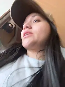 Snapshot of Veronica_Wins_ chatting on February 2026 07:32:02 PM Veronica Wins online show from February 2026 07:32:02 PM