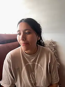 Snapshot of Veronica_Wins_ chatting on March 2026 06:59:01 PM Veronica Wins online show from March 2026 06:59:01 PM