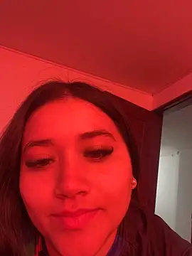 Snapshot of Veronica_Wins_ chatting on April 2026 02:04:02 PM Veronica Wins online show from April 2026 02:04:02 PM