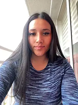 Snapshot of Veronica_Wins_ chatting on April 2026 07:11:02 PM Veronica Wins online show from April 2026 07:11:02 PM