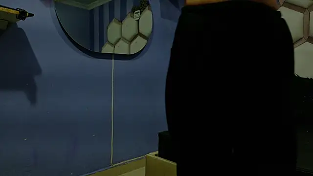 yvi taylor online show from April 2026 12:01:01 PM