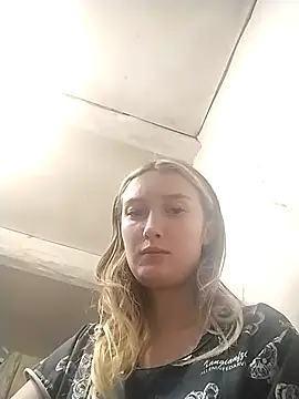 Olivia Kis online show from January 2026 02:22:02 PM