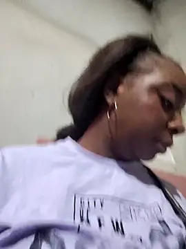 Snapshot of EngelSmith_ chatting on January 2026 11:48:02 AM EngelSmith online show from January 2026 11:48:02 AM