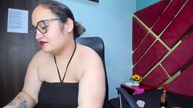 MiaRouss69 online show from February 2026 12:51:02 AM