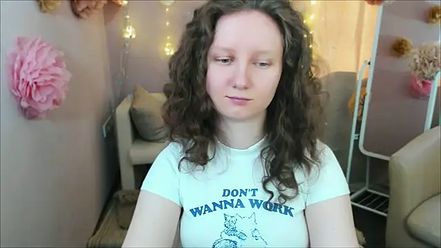Snapshot of SunshineBlaze chatting on July 2026 05:20:02 AM SunshineBlaze online show from July 2026 05:20:02 AM