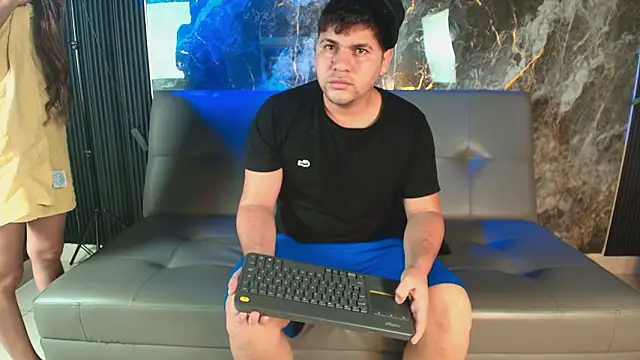 uncontrolled fire online show from March 2026 07:39:02 PM