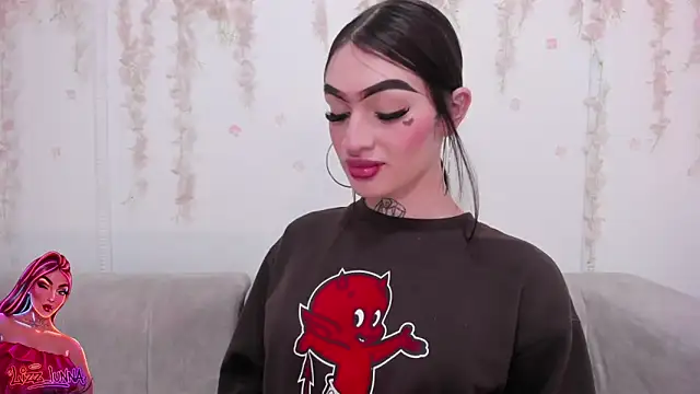 lizz lunna online show from April 2026 01:41:01 PM