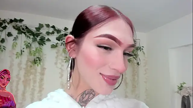 lizz lunna online show from July 2026 09:31:02 PM