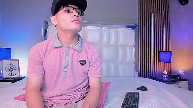 Roger And Ramona online show from February 2026 12:34:01 PM