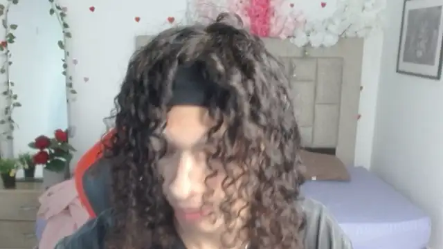 Axel fox77 online show from May 2026 01:03:01 AM