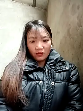 Snapshot of Nunaa2x chatting on January 2026 12:16:02 AM Nunaa2x online show from January 2026 12:16:02 AM