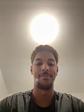 Snapshot of Axel_black10 chatting on March 2026 08:43:02 AM Axel black10 online show from March 2026 08:43:02 AM